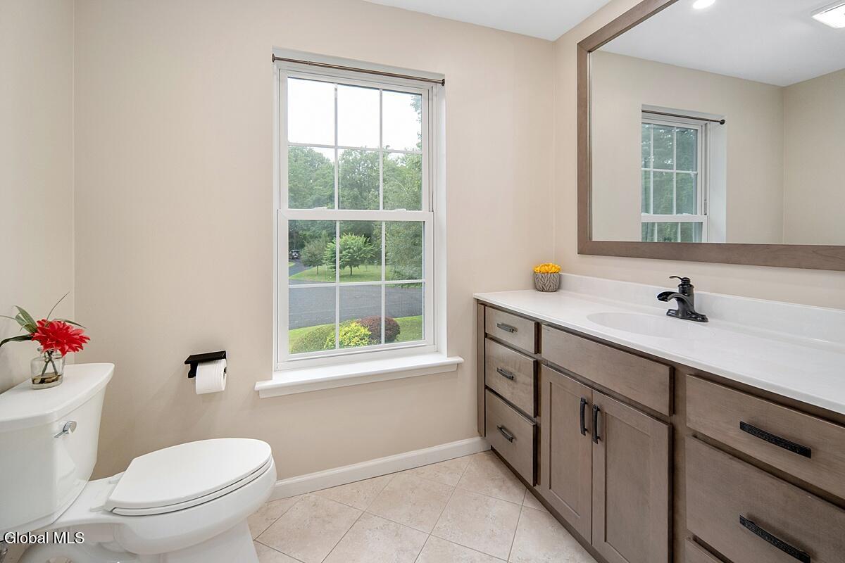 40 Willow Drive Delmar NY 12054
