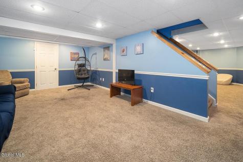 40 Willow Drive Delmar NY 12054
