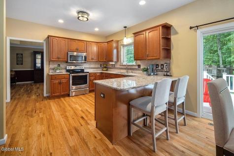 40 Willow Drive Delmar NY 12054