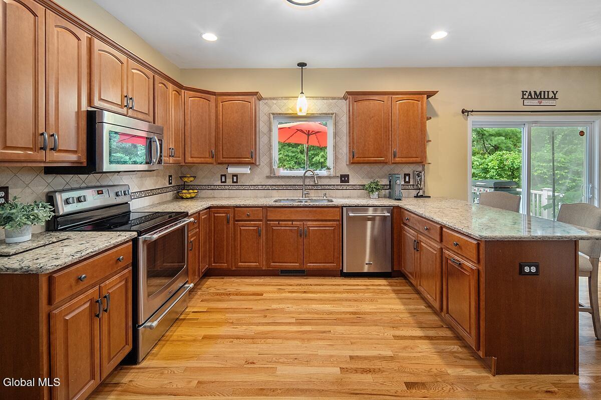 40 Willow Drive Delmar NY 12054