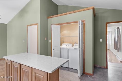 42 Betwood Street Albany NY 12209