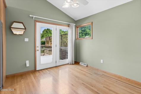 42 Betwood Street Albany NY 12209
