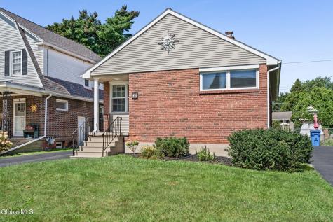 42 Betwood Street Albany NY 12209
