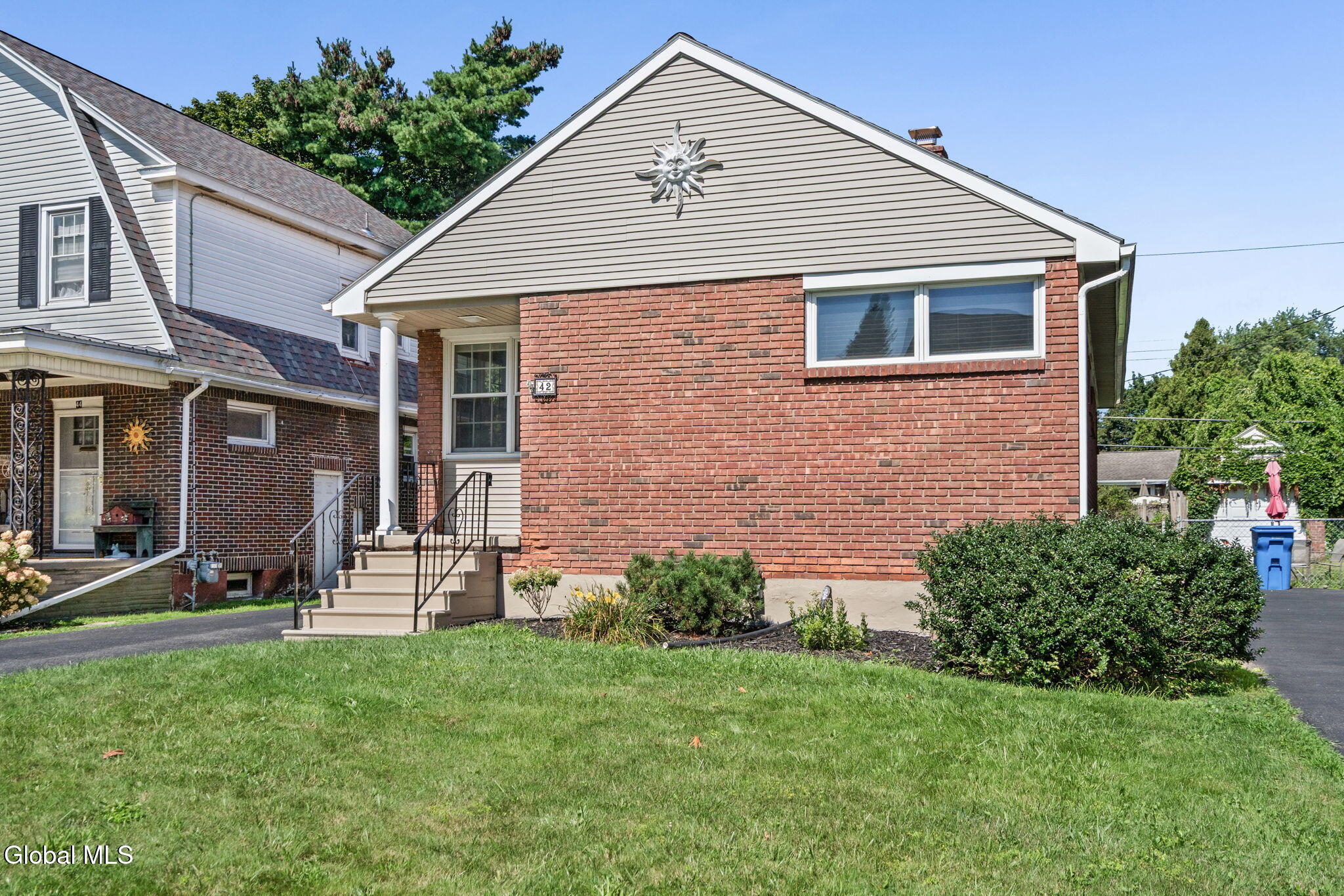 42 Betwood Street Albany NY 12209
