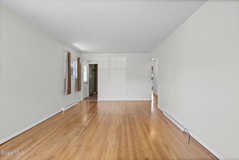 42 Betwood Street Albany NY 12209