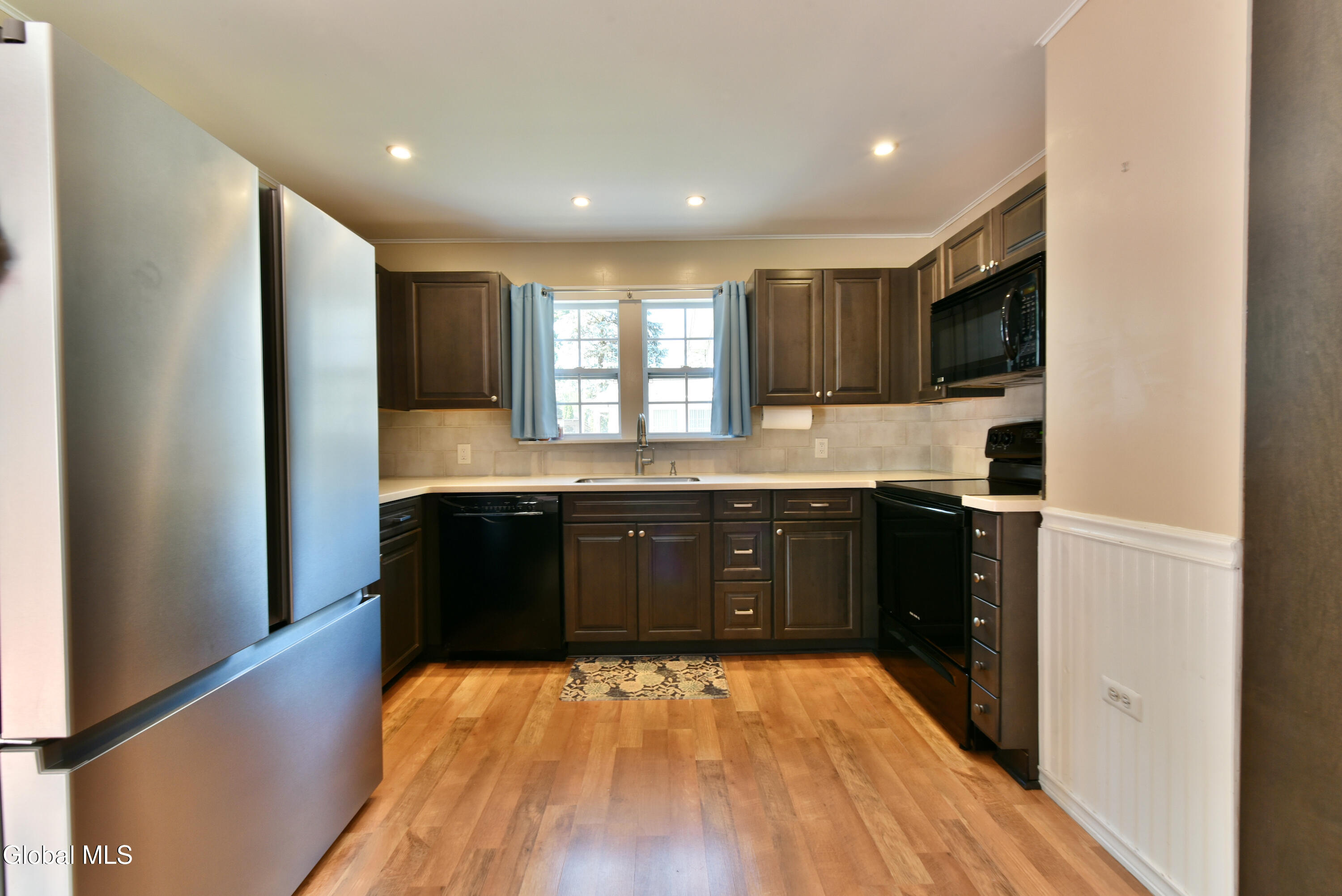 56 Broderick Street Colonie NY 12205