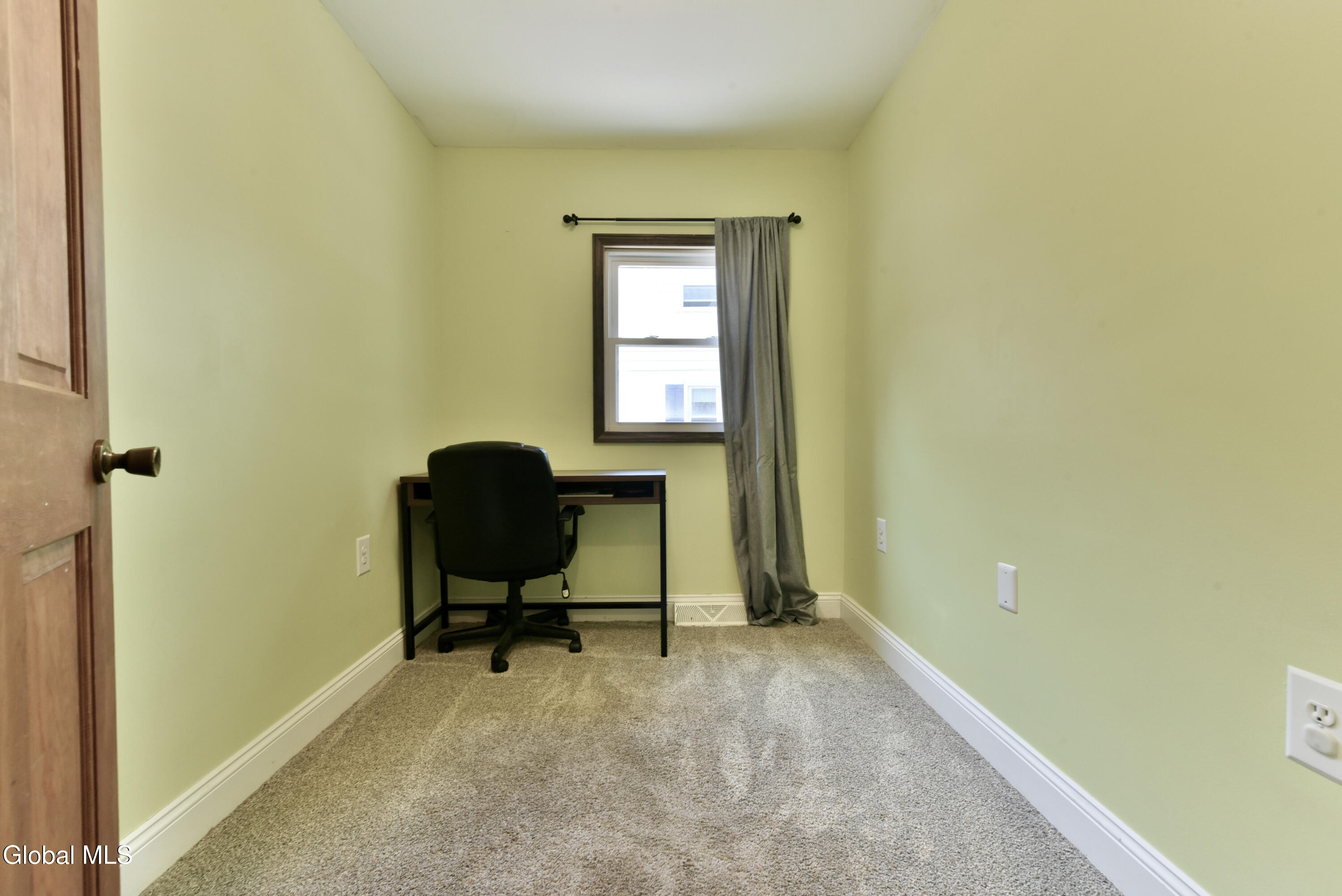 56 Broderick Street Colonie NY 12205