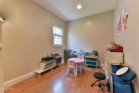 56 Broderick Street Colonie NY 12205