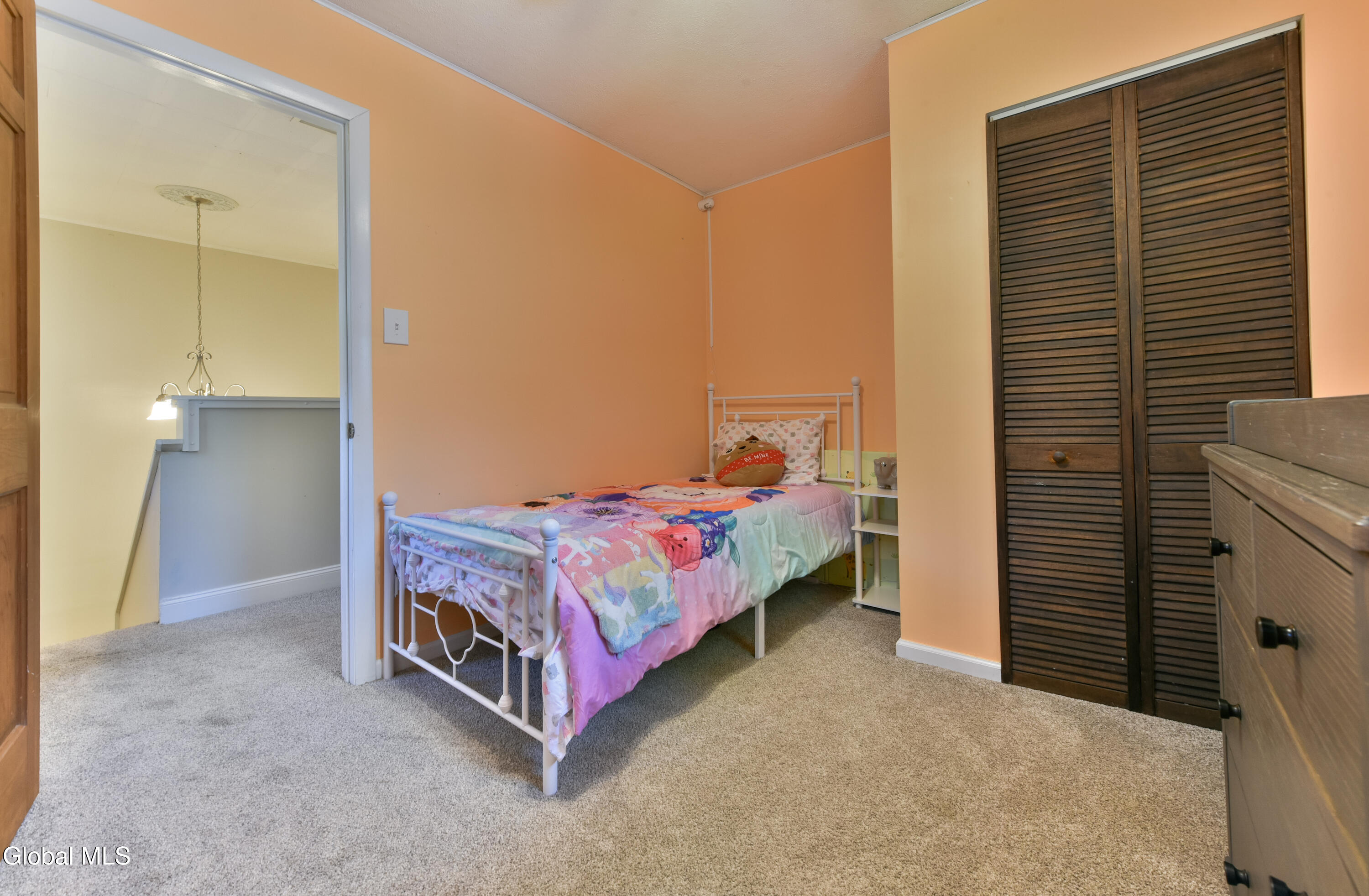 56 Broderick Street Colonie NY 12205
