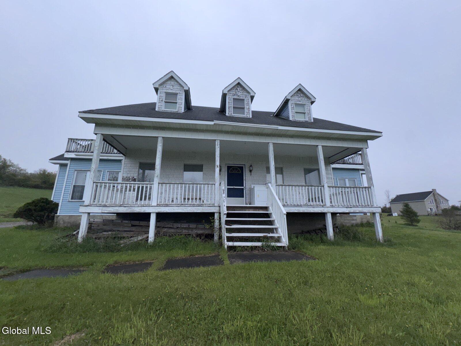 211 Reynolds Road Glen NY 12072