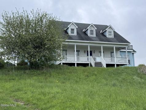 211 Reynolds Road Glen NY 12072