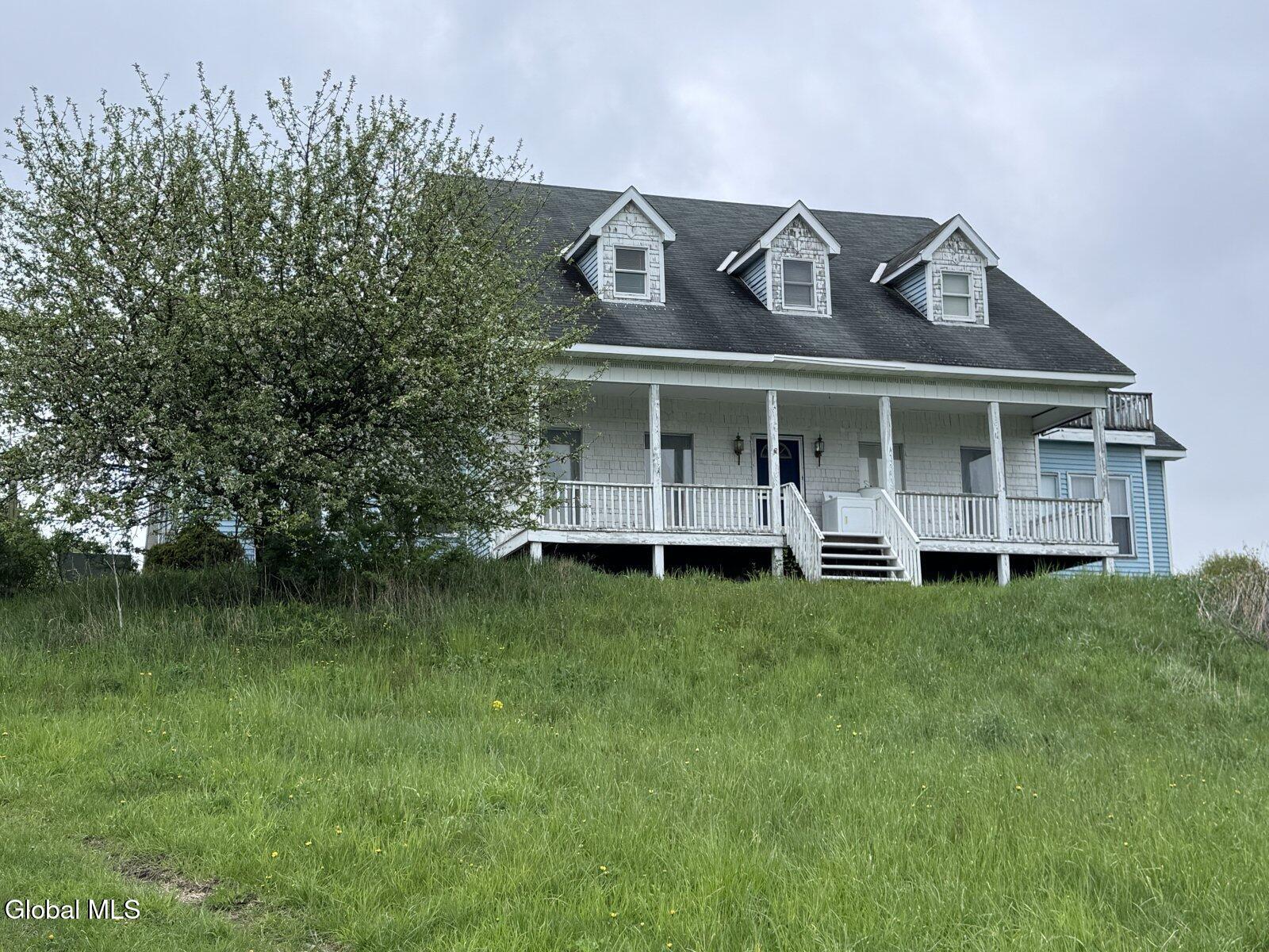 211 Reynolds Road Glen NY 12072
