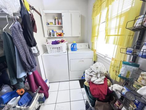 211 Reynolds Road Glen NY 12072