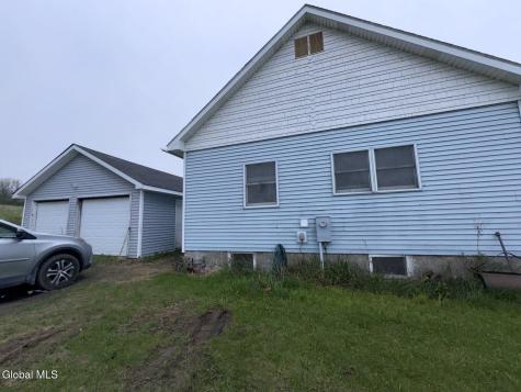 211 Reynolds Road Glen NY 12072