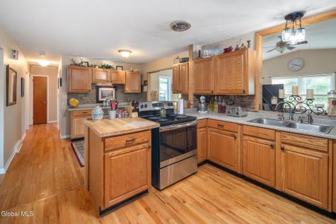 171 Picard Road Voorheesville NY 12186