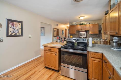 171 Picard Road Voorheesville NY 12186