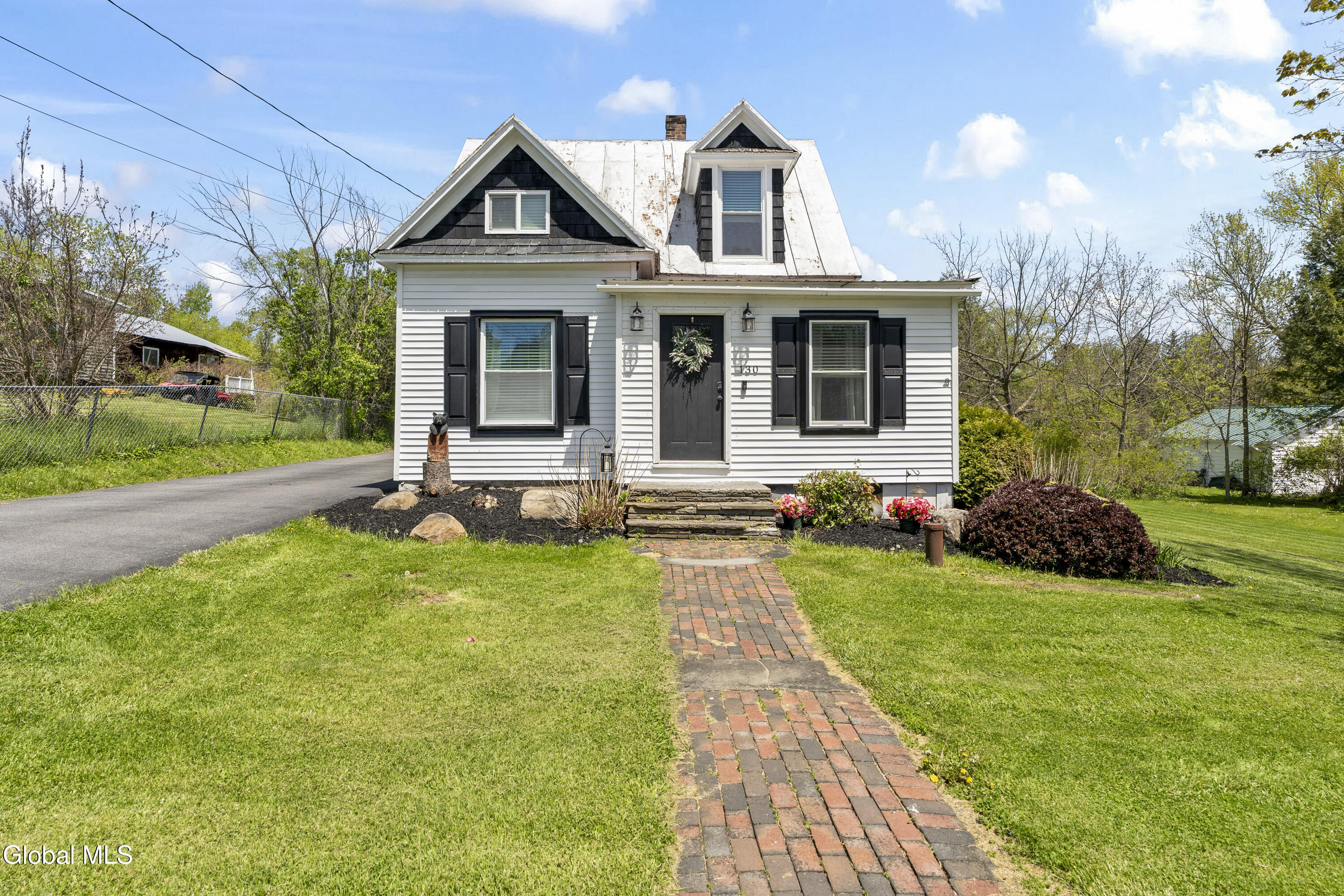 Esperance NY, 130 Charleston Street