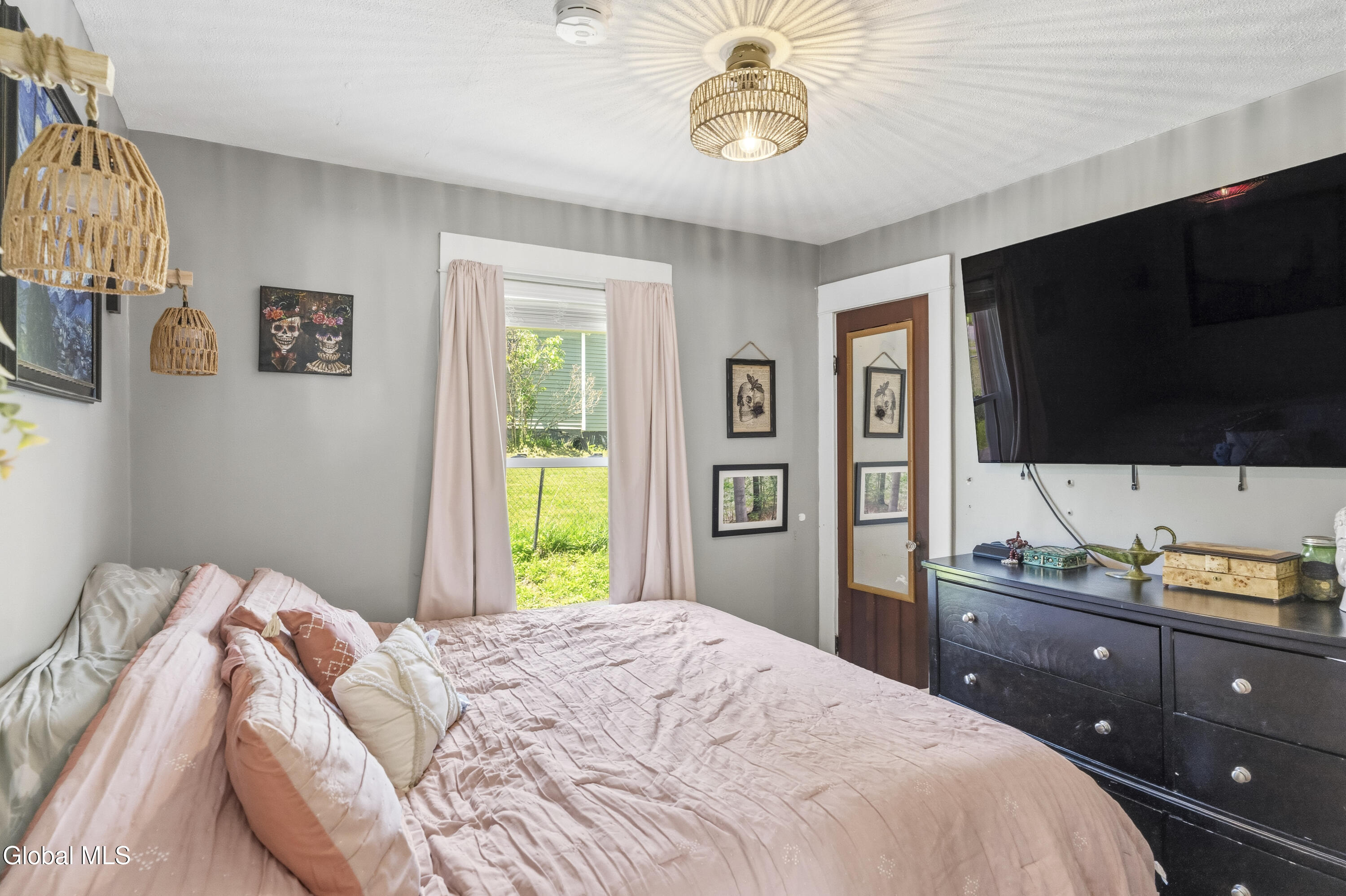 130 Charleston Street Esperance NY 12066