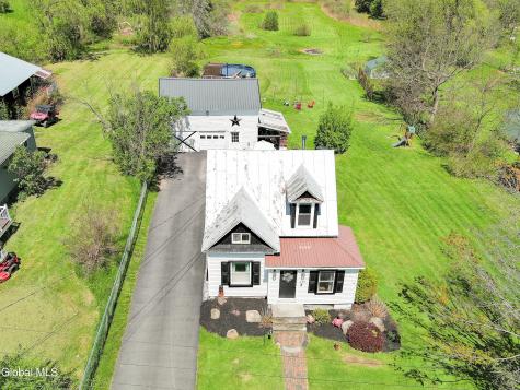 130 Charleston Street Esperance NY 12066
