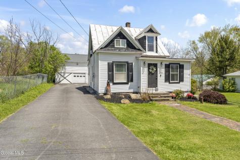 130 Charleston Street Esperance NY 12066