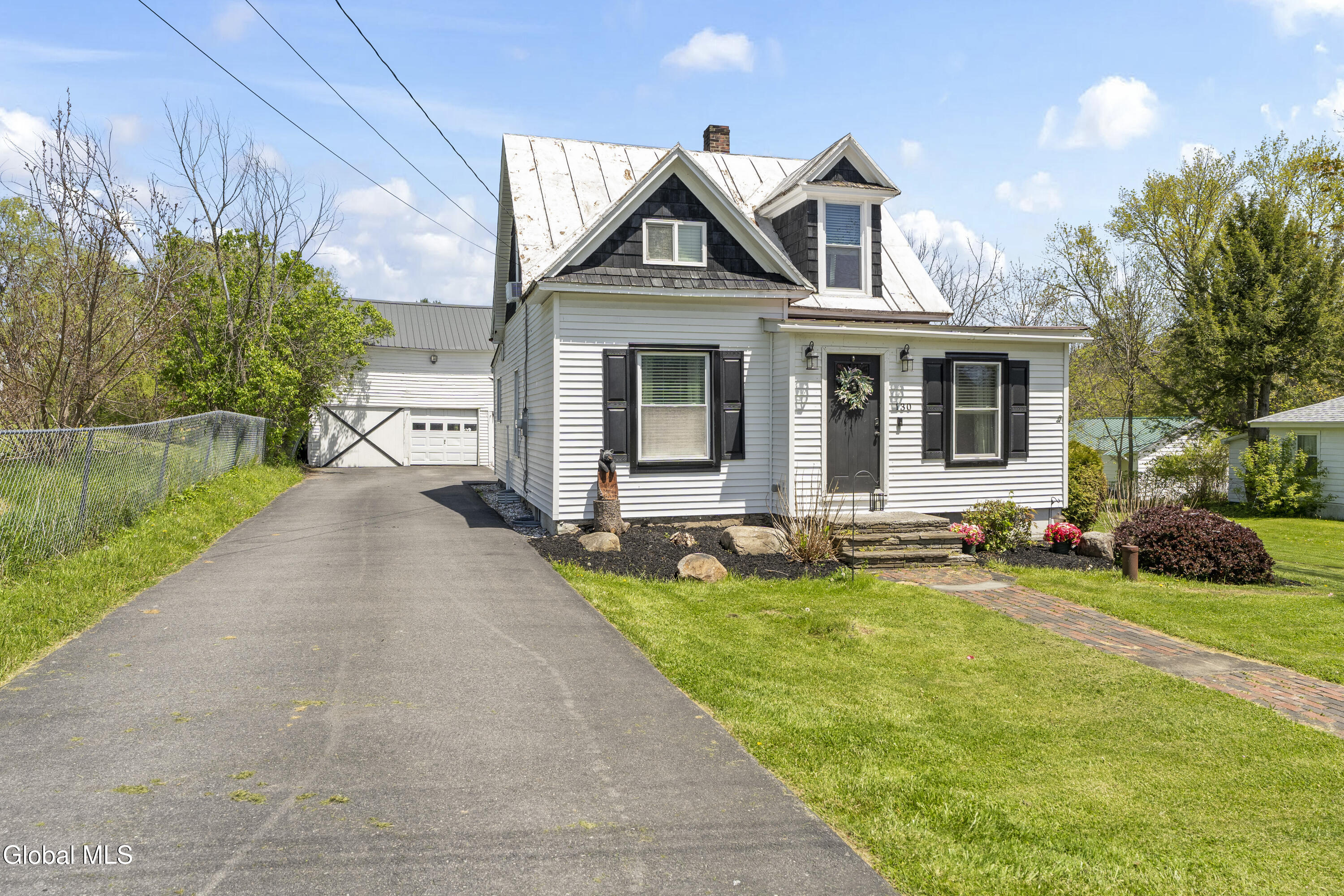 130 Charleston Street Esperance NY 12066
