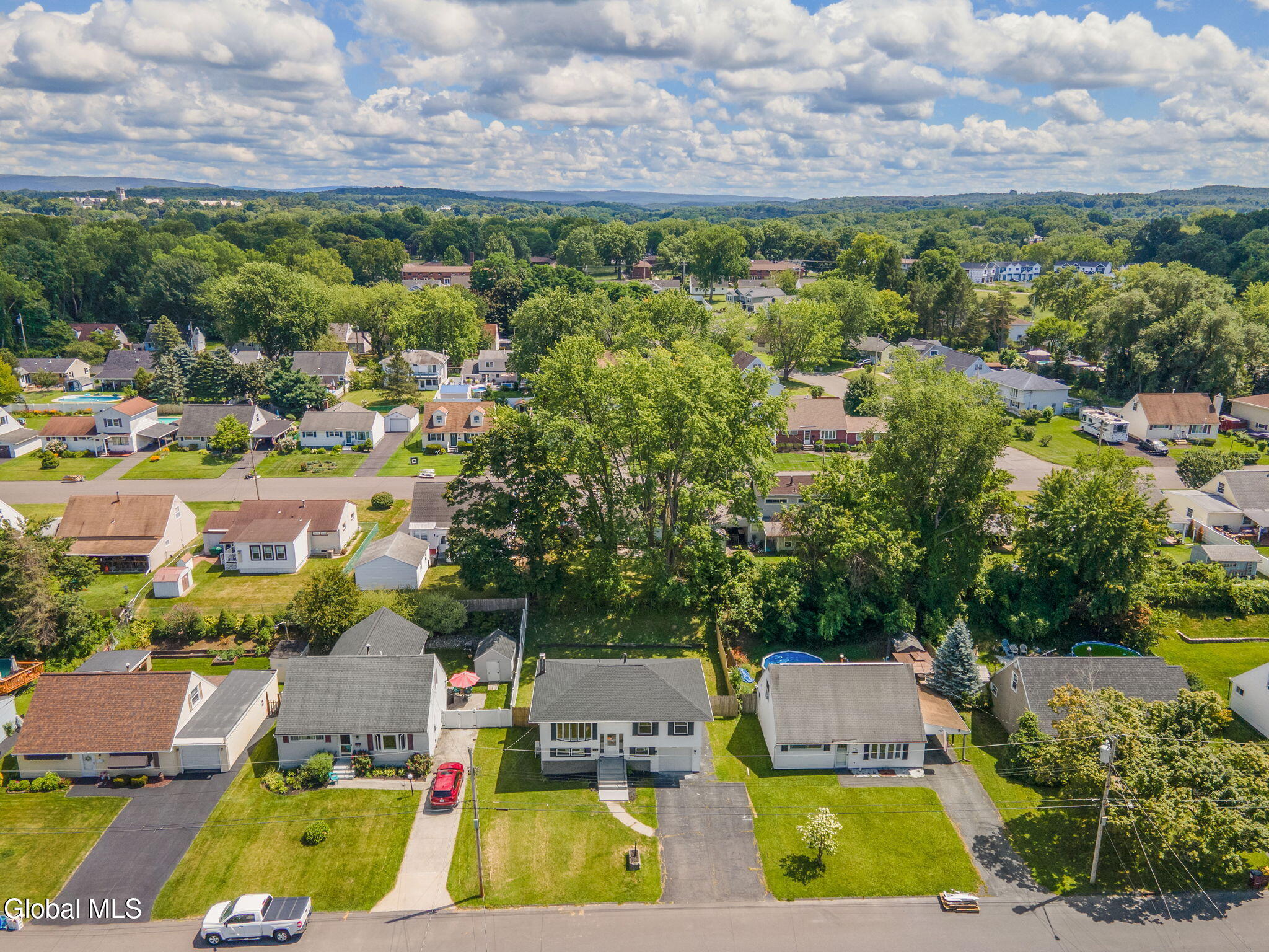 22 O'neil Street Troy NY 12180