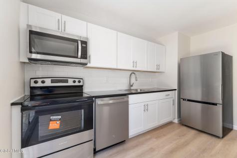22 O'neil Street Troy NY 12180