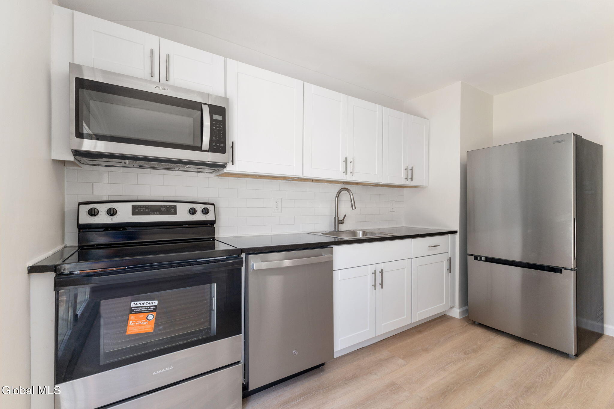 22 O'neil Street Troy NY 12180