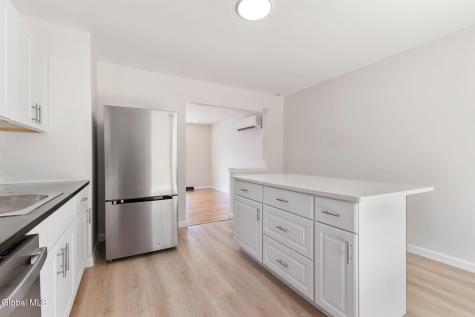 22 O'neil Street Troy NY 12180