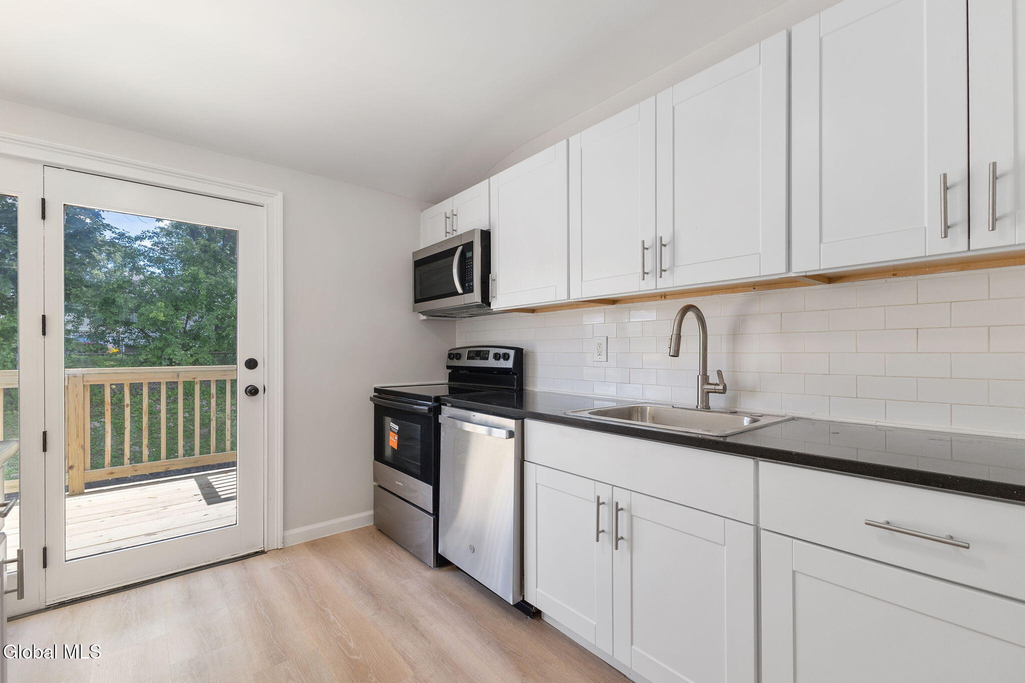 22 O'neil Street Troy NY 12180