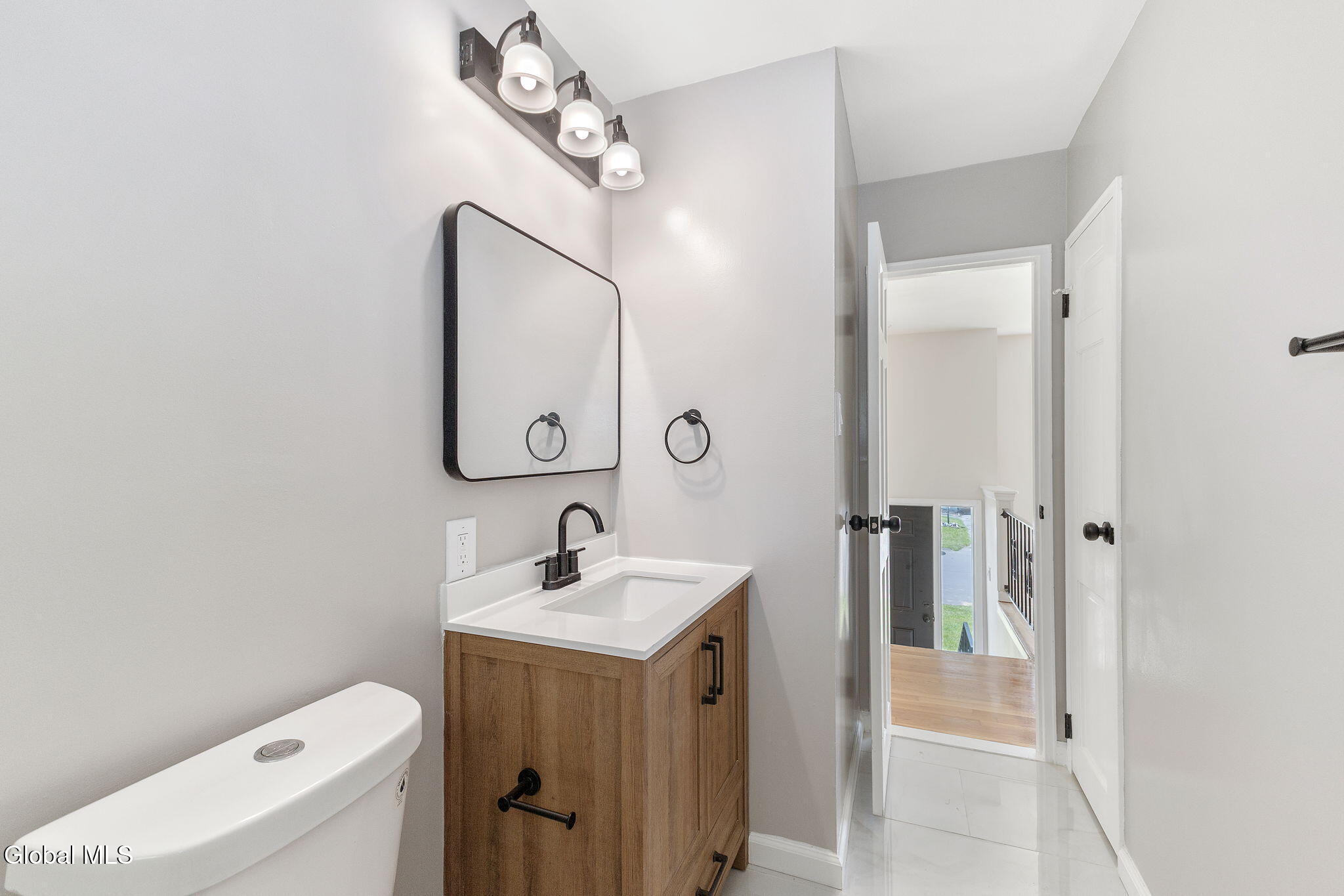 22 O'neil Street Troy NY 12180