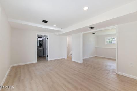22 O'neil Street Troy NY 12180