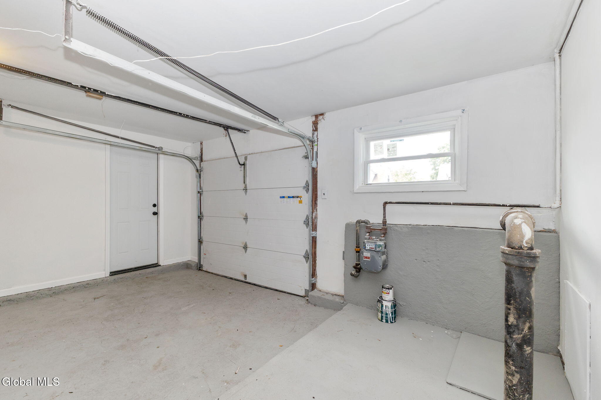 22 O'neil Street Troy NY 12180