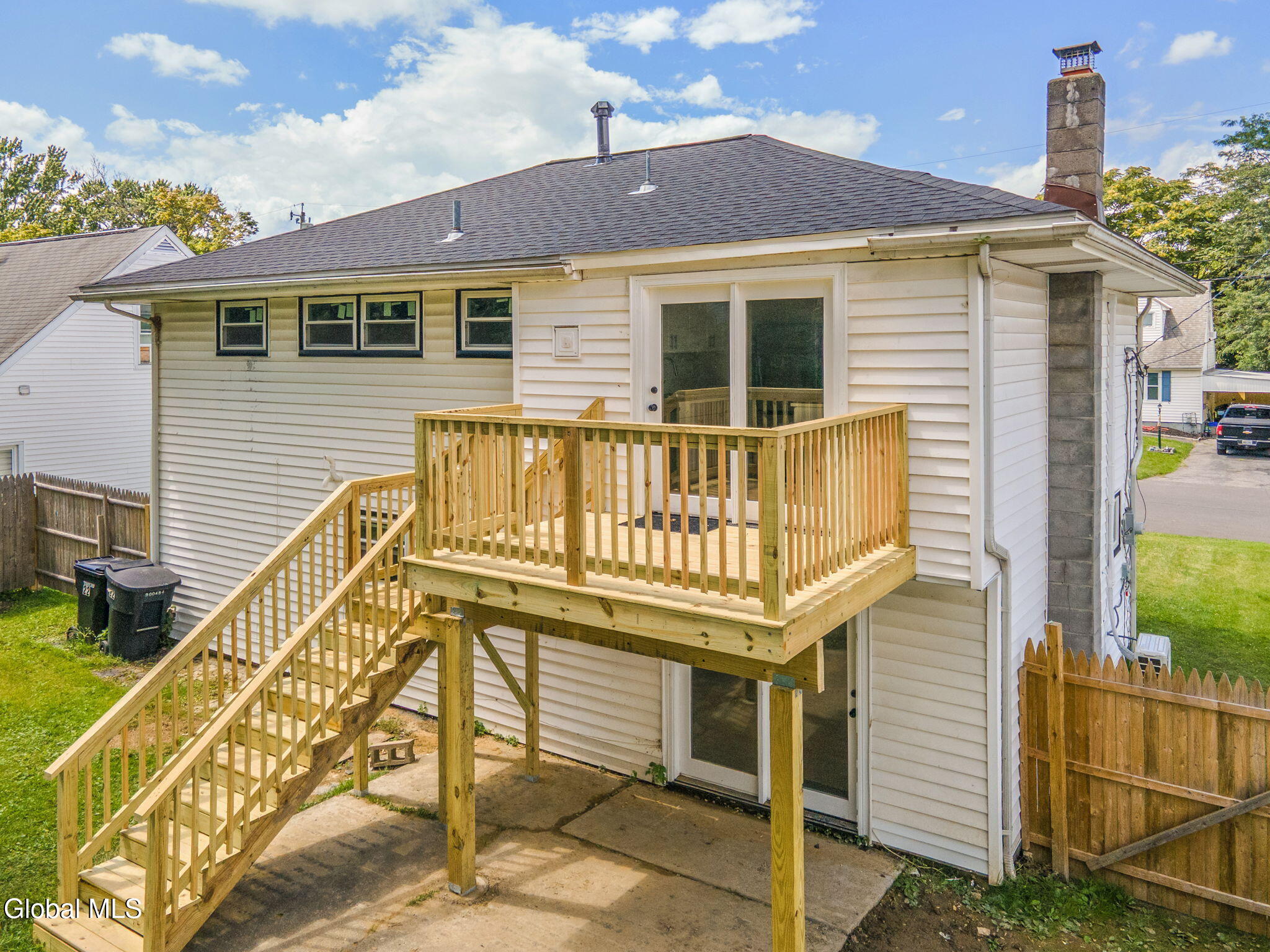 22 O'neil Street Troy NY 12180