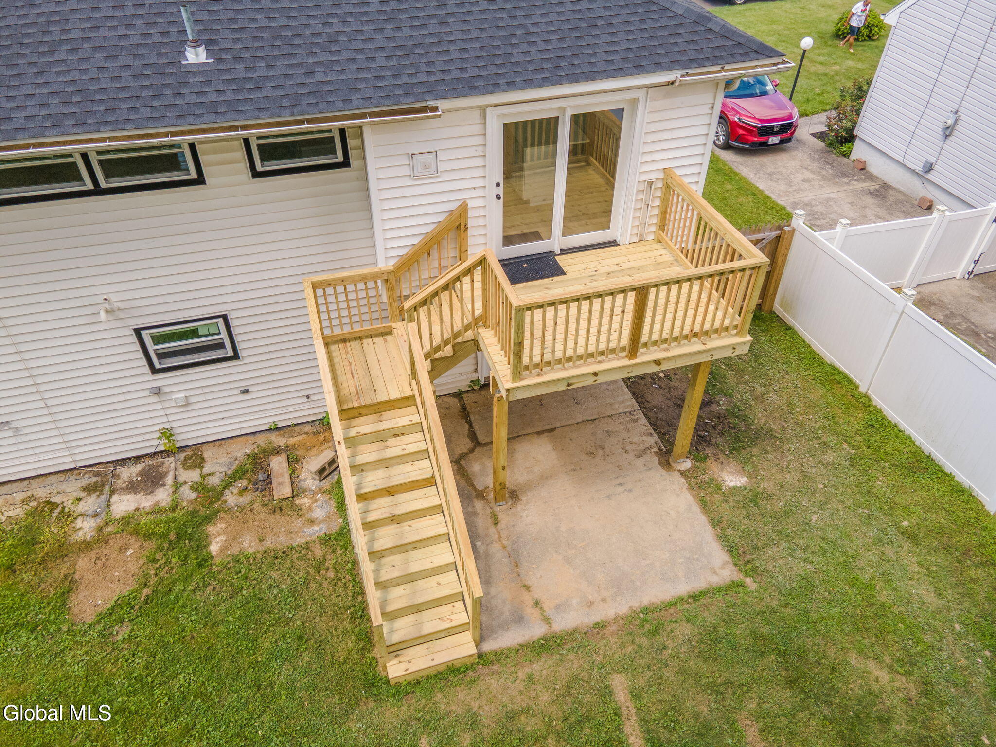 22 O'neil Street Troy NY 12180
