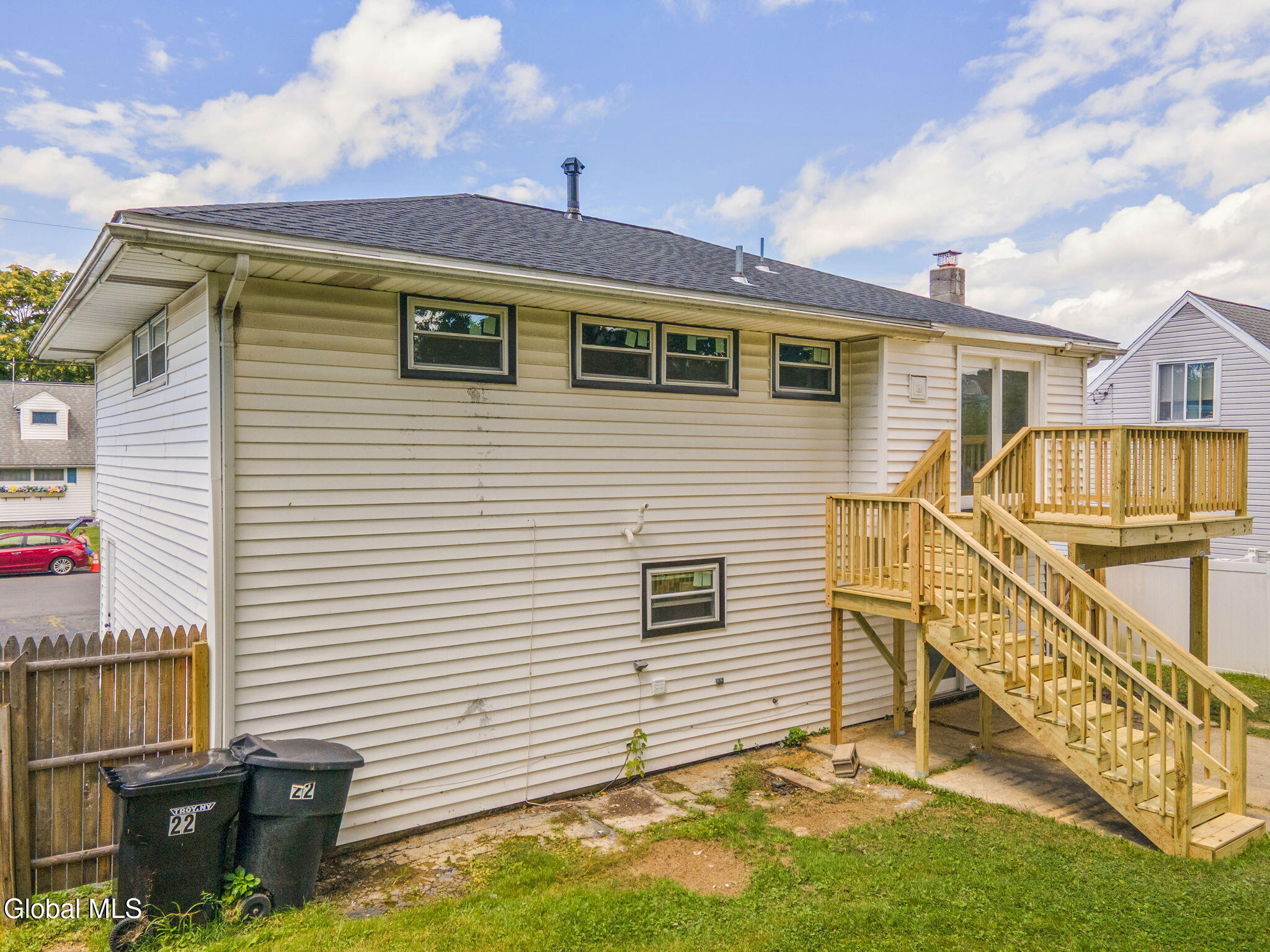 22 O'neil Street Troy NY 12180