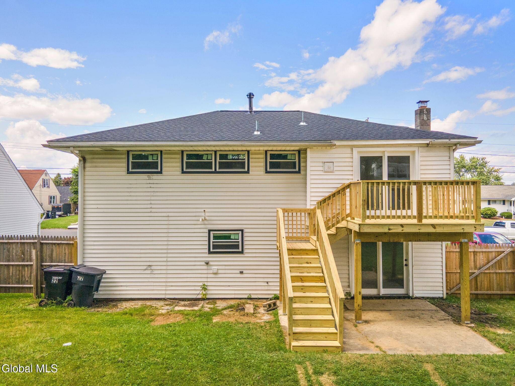 22 O'neil Street Troy NY 12180