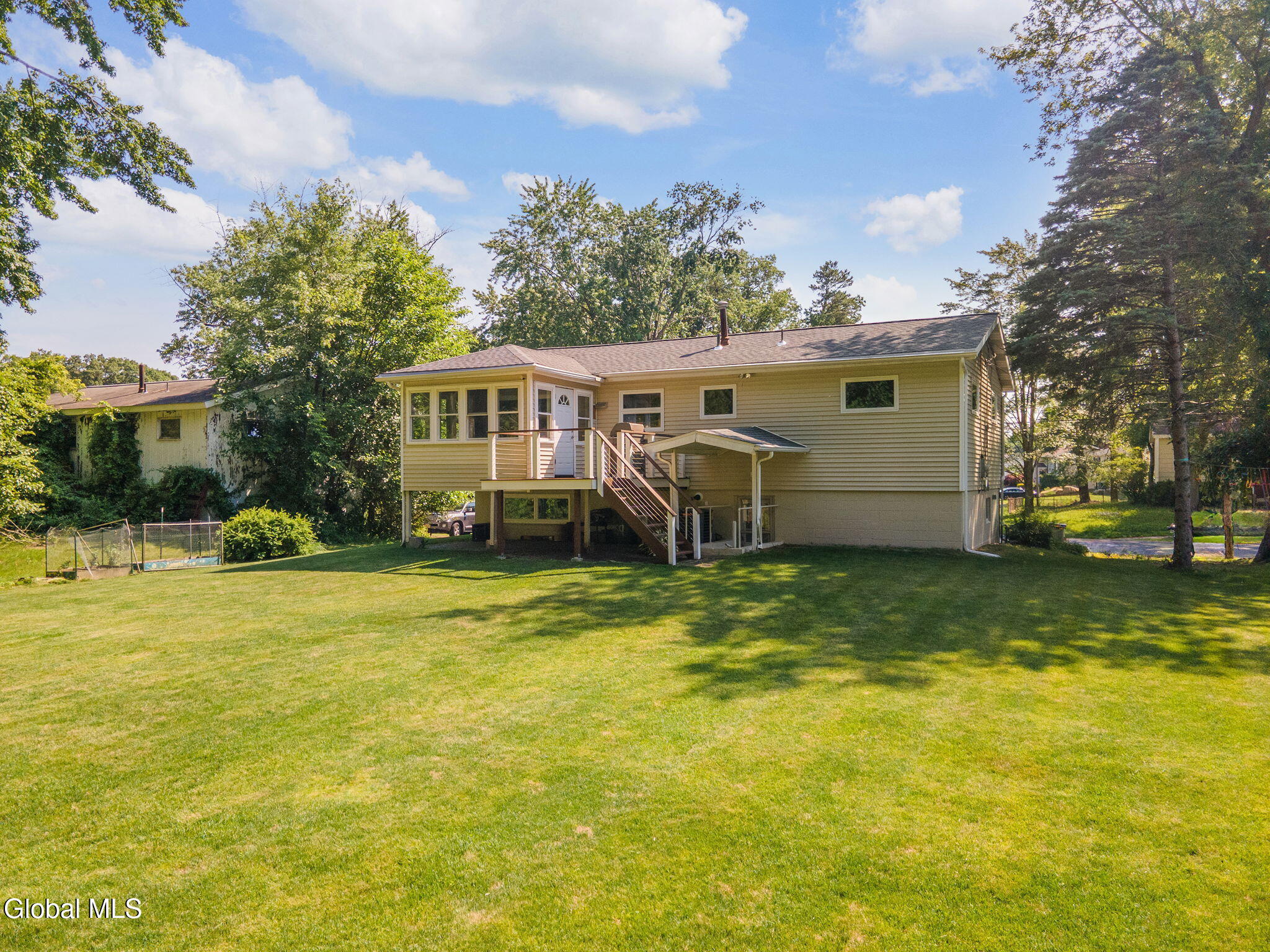 14 Gail Avenue Albany NY 12205