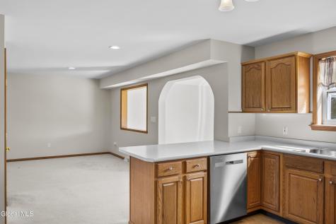 15 Tamian Pass Ballston Lake NY 12019