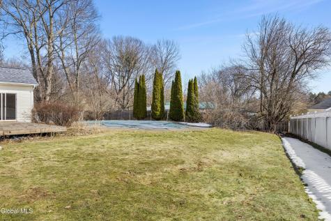 15 Tamian Pass Ballston Lake NY 12019
