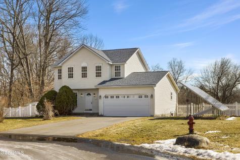 15 Tamian Pass Ballston Lake NY 12019