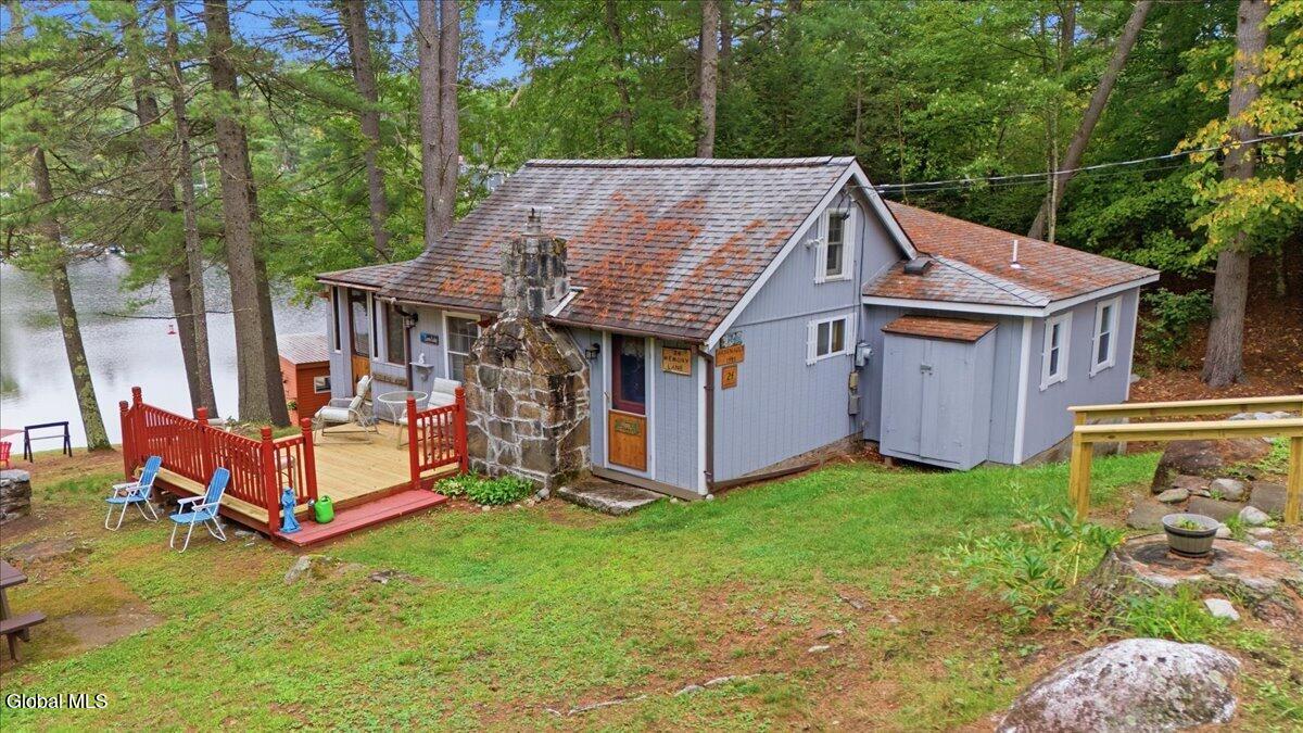 24 Memory Lane Chestertown NY 12817