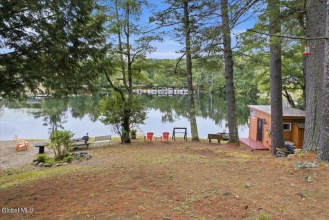 24 Memory Lane Chestertown NY 12817
