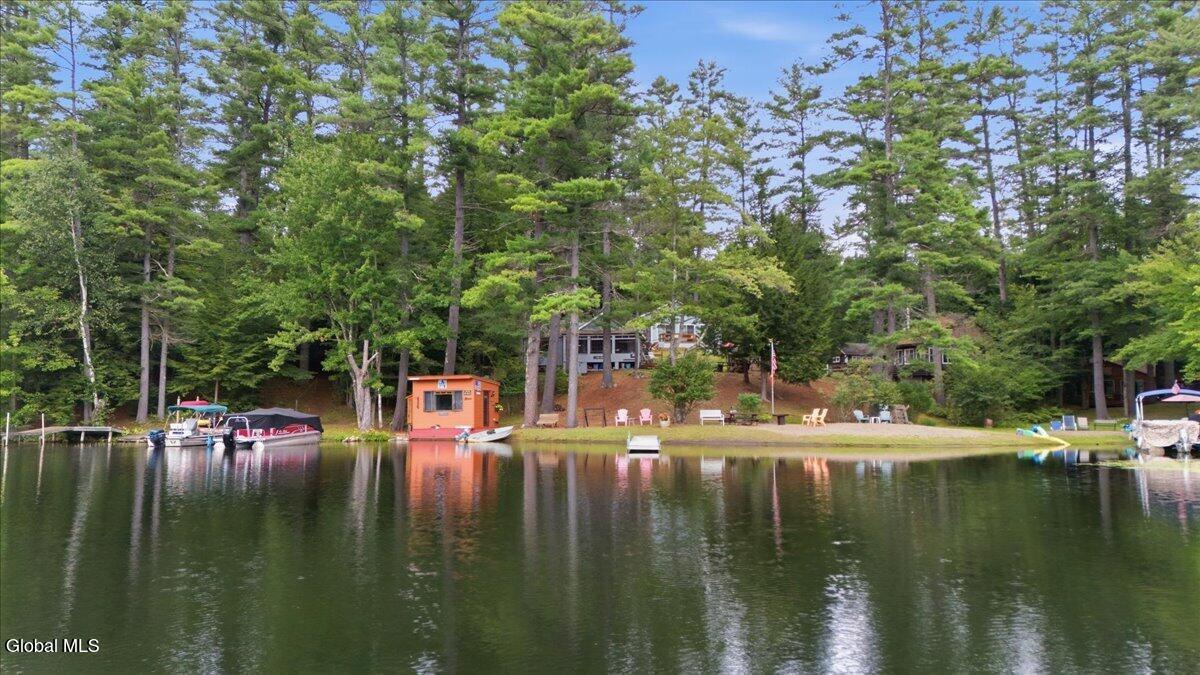 24 Memory Lane Chestertown NY 12817