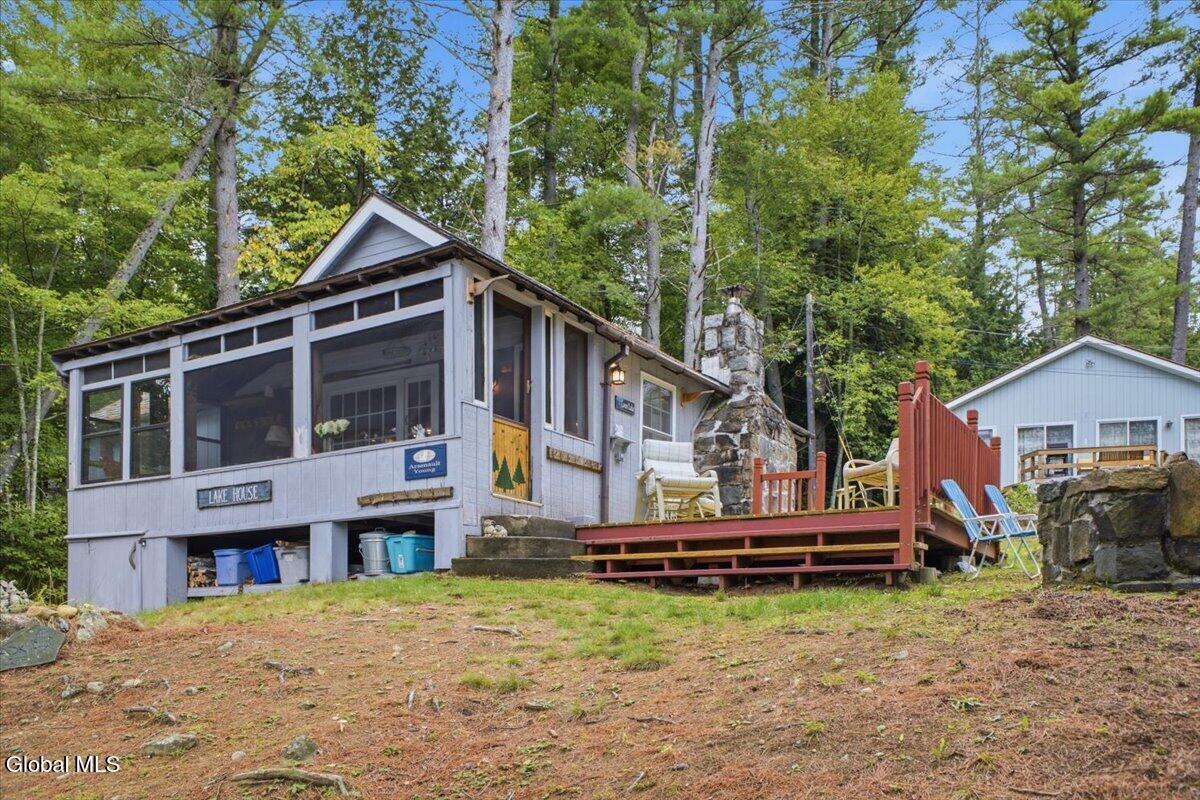 24 Memory Lane Chestertown NY 12817