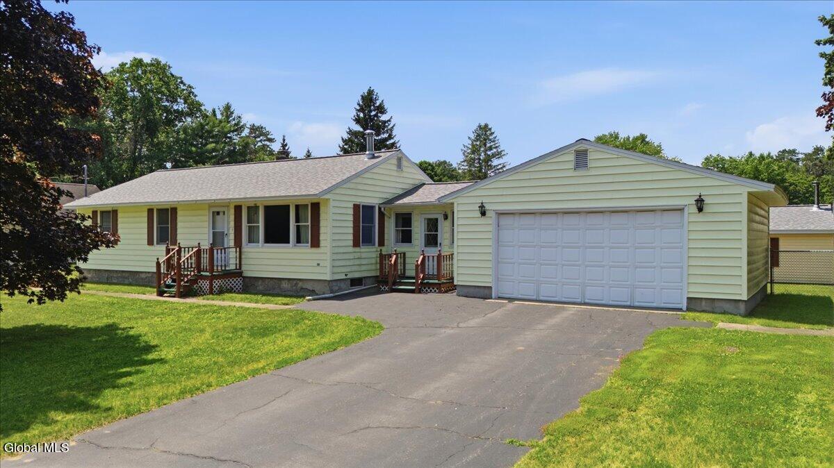 9 Lupine Lane Queensbury NY 12804