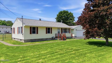 9 Lupine Lane Queensbury NY 12804