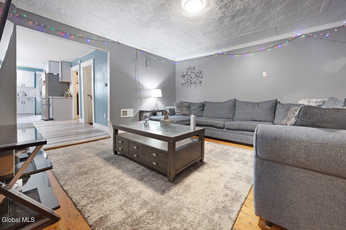 3064 6th Avenue Troy NY 12180