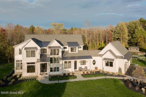 2 Arlington Circle Ballston Spa NY 12020