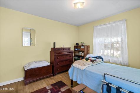 7 Pinewood Road Guilderland NY 12084